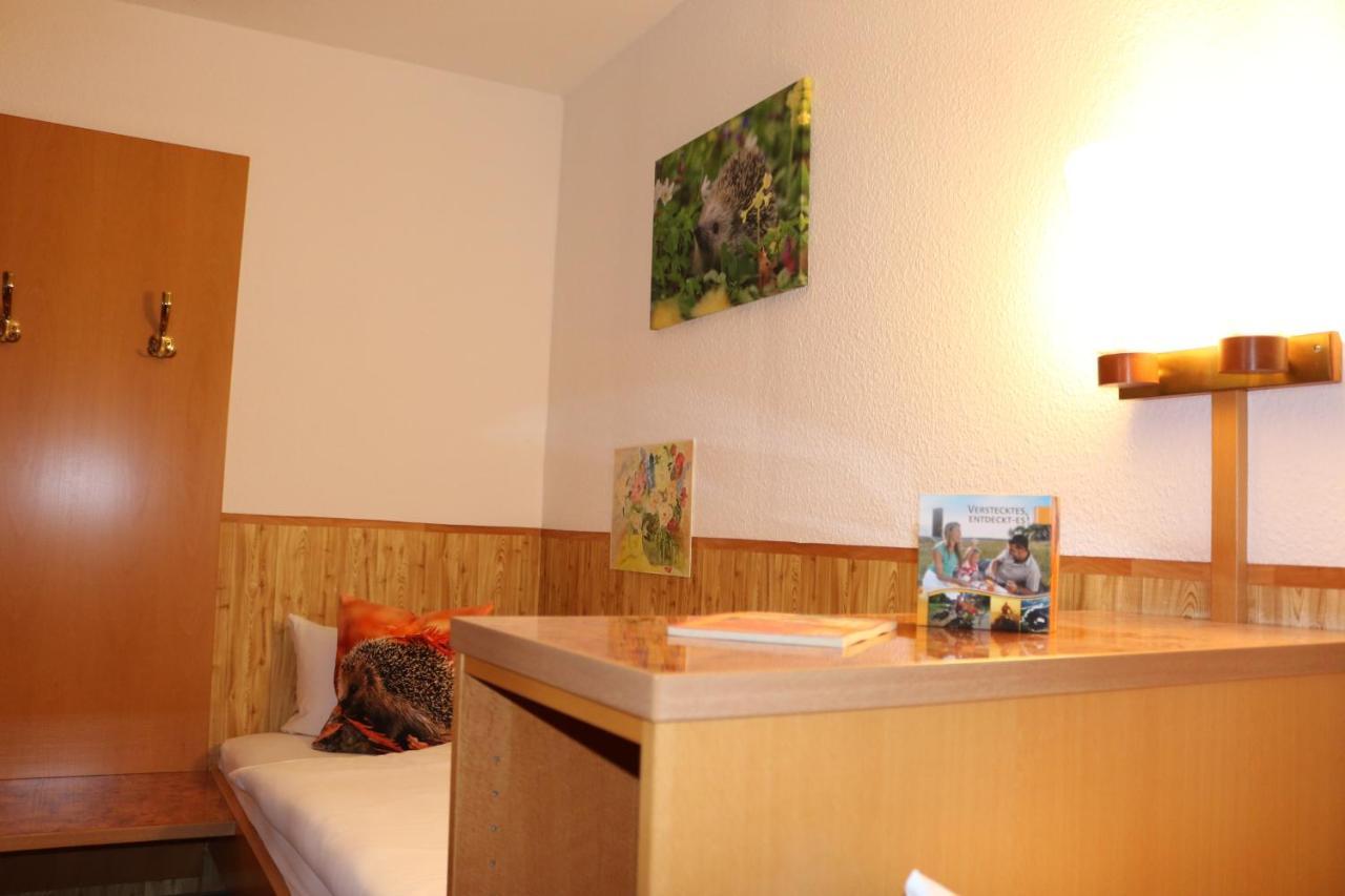Hotel Und Restaurant Karpfenschaenke Schenkendobern Bagian luar foto